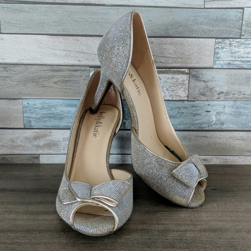 Gold sparkle heels